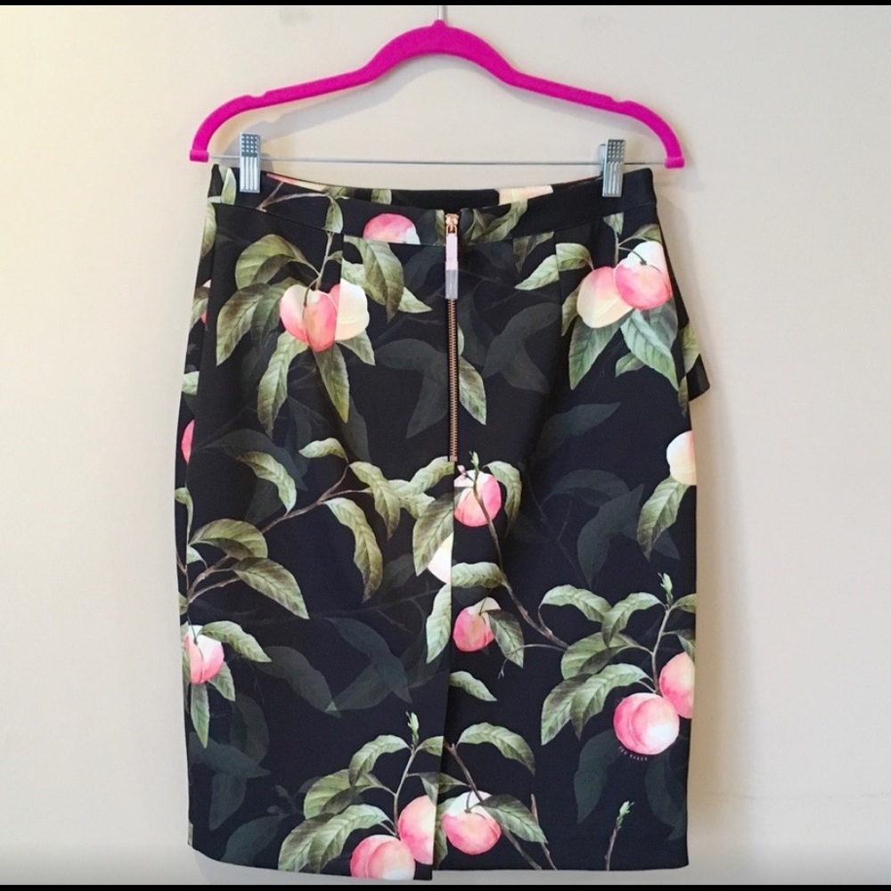 [Ted baker] peaches ruffle pencil skirt